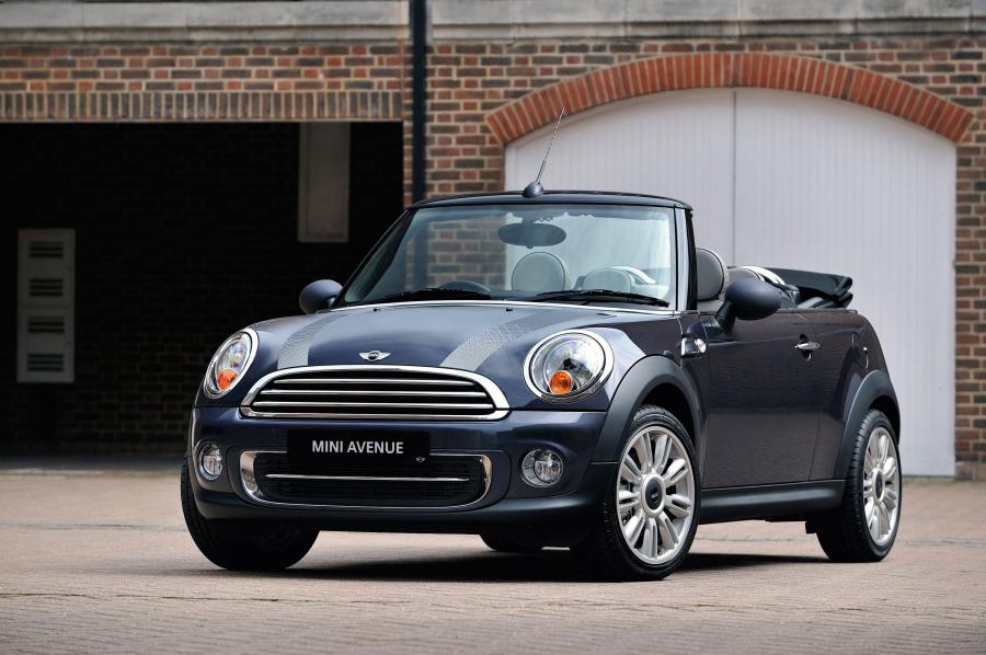  Mini Cooper Avenue 2012 года  (фото 1 из 10)